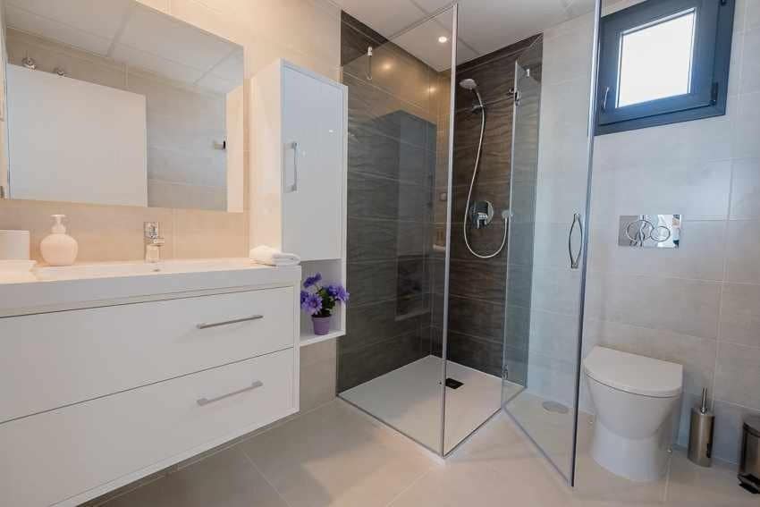 2 soveværelse Lejlighed til salg i Arenales del Sol med swimmingpool garage - € 525.000 (Ref: 7911804)