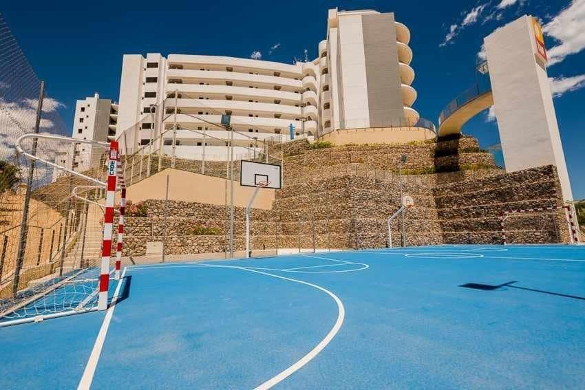 2 soveværelse Lejlighed til salg i Arenales del Sol med swimmingpool garage - € 525.000 (Ref: 7911804)