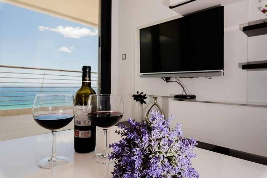 2 soveværelse Lejlighed til salg i Arenales del Sol med swimmingpool garage - € 525.000 (Ref: 7911804)