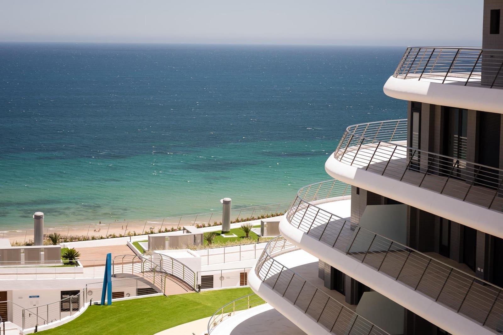 2 soveværelse Lejlighed til salg i Arenales del Sol med swimmingpool garage - € 525.000 (Ref: 7911804)