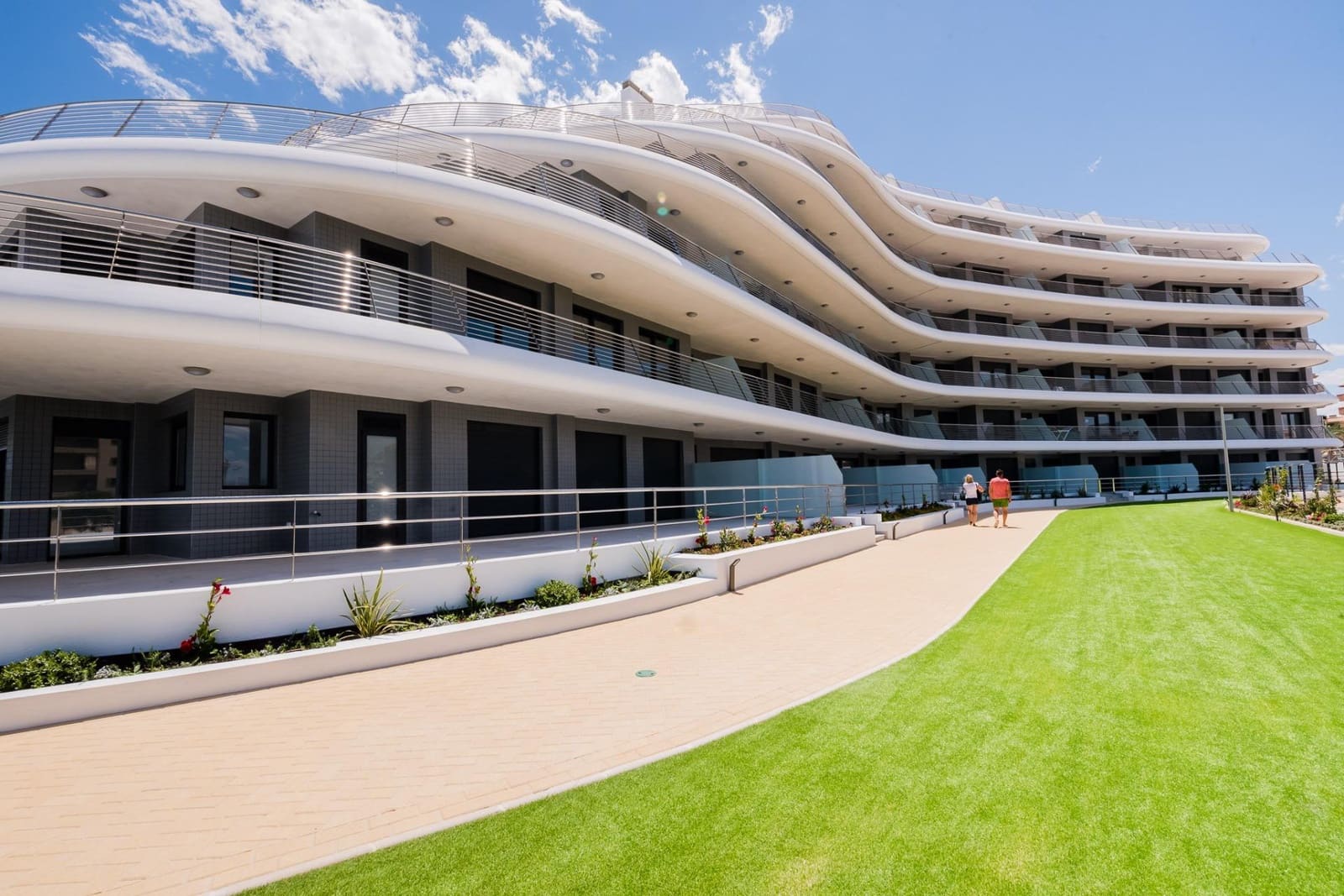 2 soveværelse Lejlighed til salg i Arenales del Sol med swimmingpool garage - € 525.000 (Ref: 7911804)