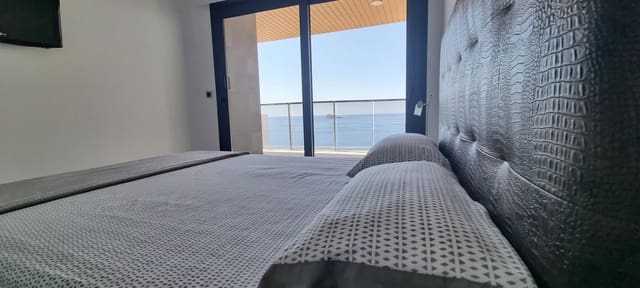 3 makuuhuone Asunto myytävänä paikassa Poniente, Benidorm mukana uima-altaan 
autotalli - 715 000 € (Ref: 8019133)