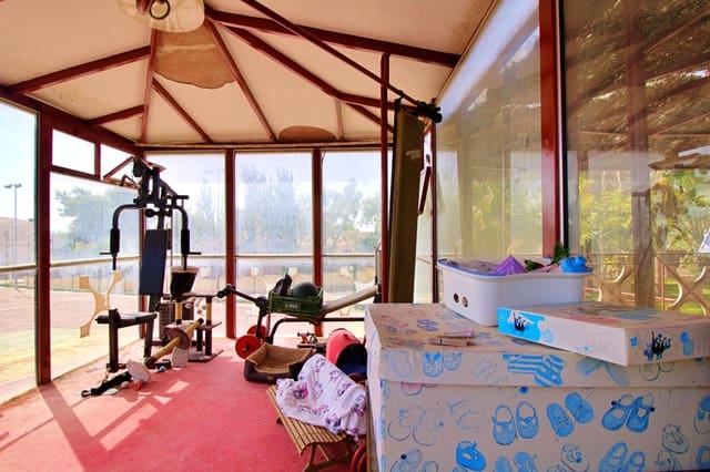 5 sypialnia Willa na sprzedaż w Elche / Elx z basenem garażem - 695 000 € (Ref: 8102876)