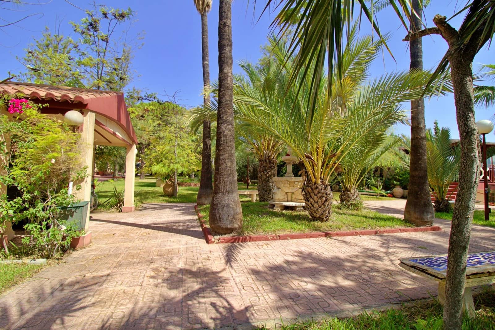 5 sypialnia Willa na sprzedaż w Elche / Elx z basenem garażem - 695 000 € (Ref: 8102876)