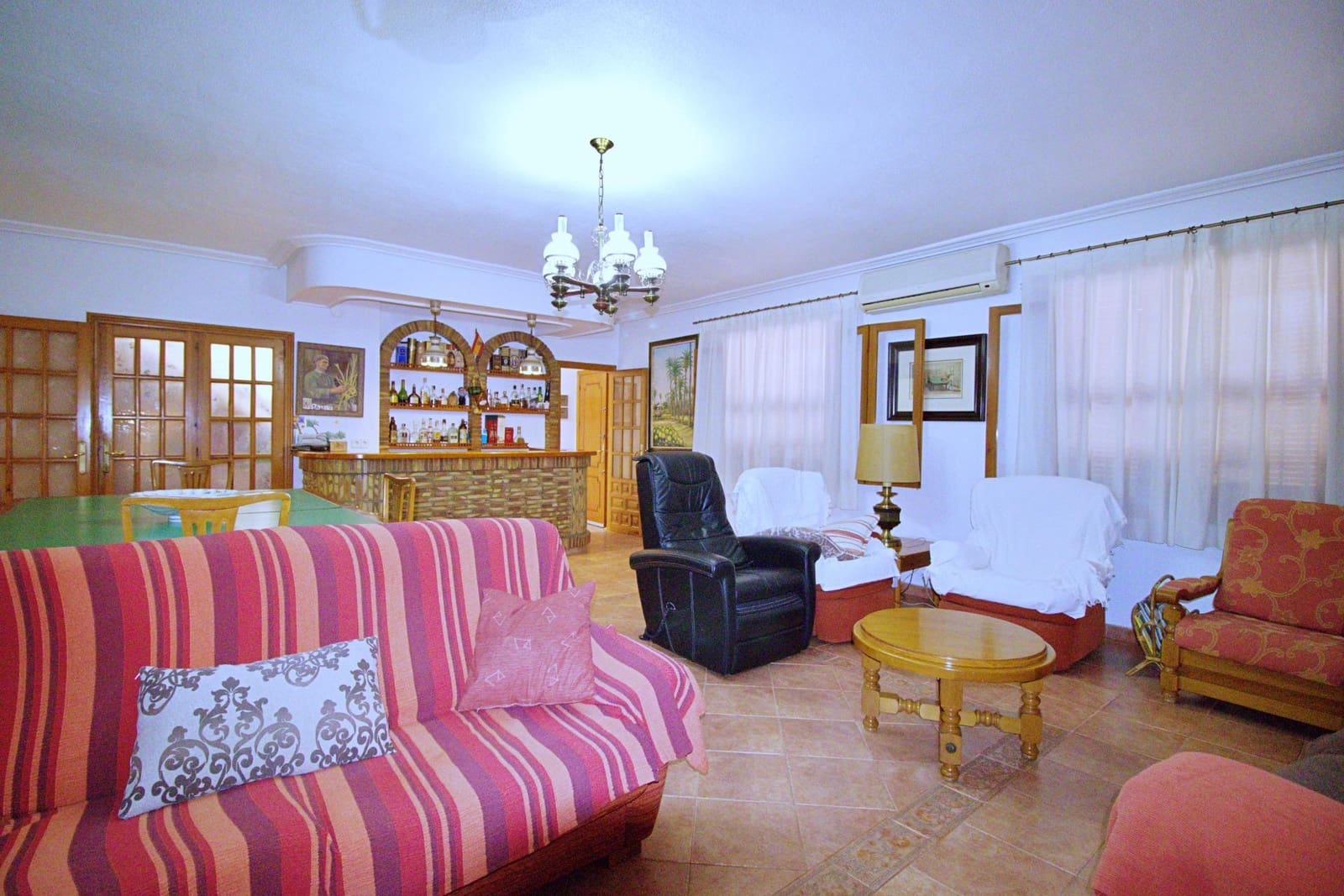 5 sypialnia Willa na sprzedaż w Elche / Elx z basenem garażem - 695 000 € (Ref: 8102876)