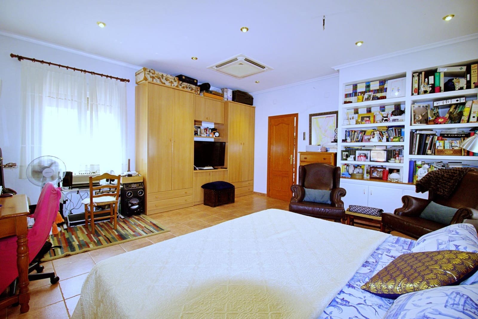 5 sypialnia Willa na sprzedaż w Elche / Elx z basenem garażem - 695 000 € (Ref: 8102876)