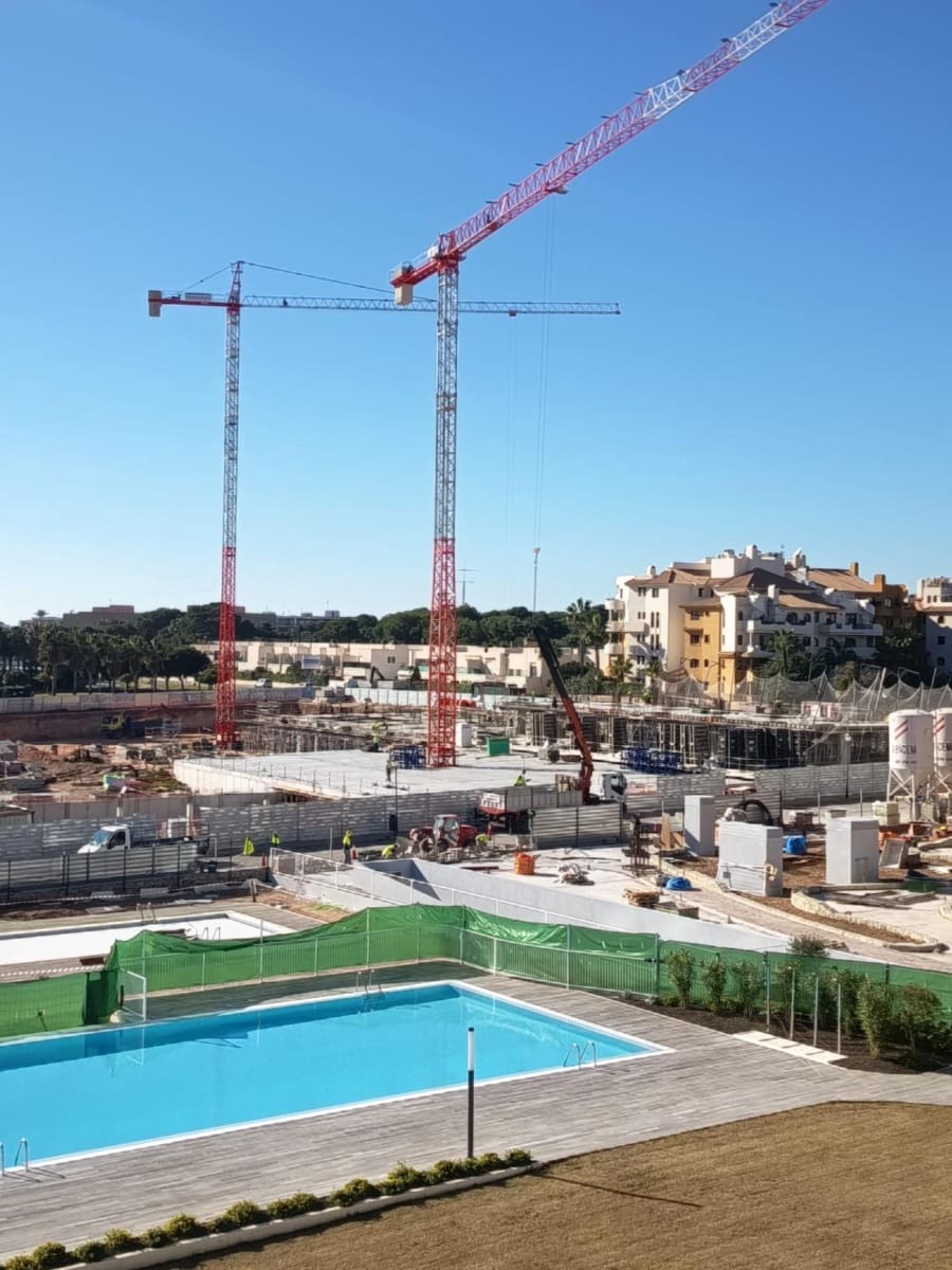 2 makuuhuone Huoneisto myytävänä paikassa Punta Prima mukana uima-altaan 
autotalli - 284 000 € (Ref: 8146493)