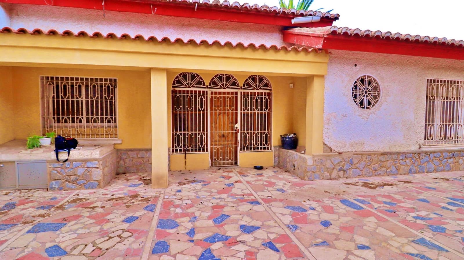 8 bedroom Villa for sale in Elche / Elx with garage - € 630,000 (Ref: 8217039)