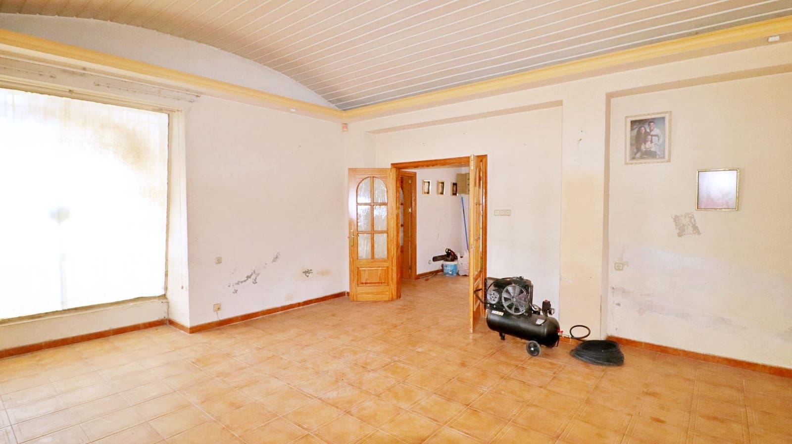 8 bedroom Villa for sale in Elche / Elx with garage - € 630,000 (Ref: 8217039)