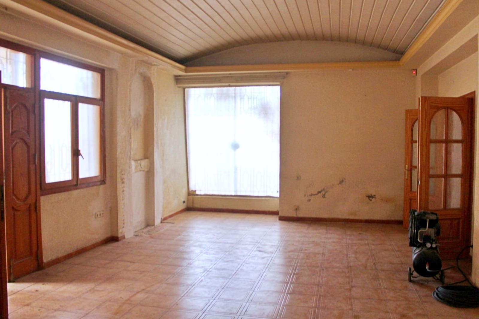 8 bedroom Villa for sale in Elche / Elx with garage - € 630,000 (Ref: 8217039)