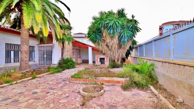 8 quarto Moradia para venda em Elche / Elx com garagem - 630 000 € (Ref: 8217039)