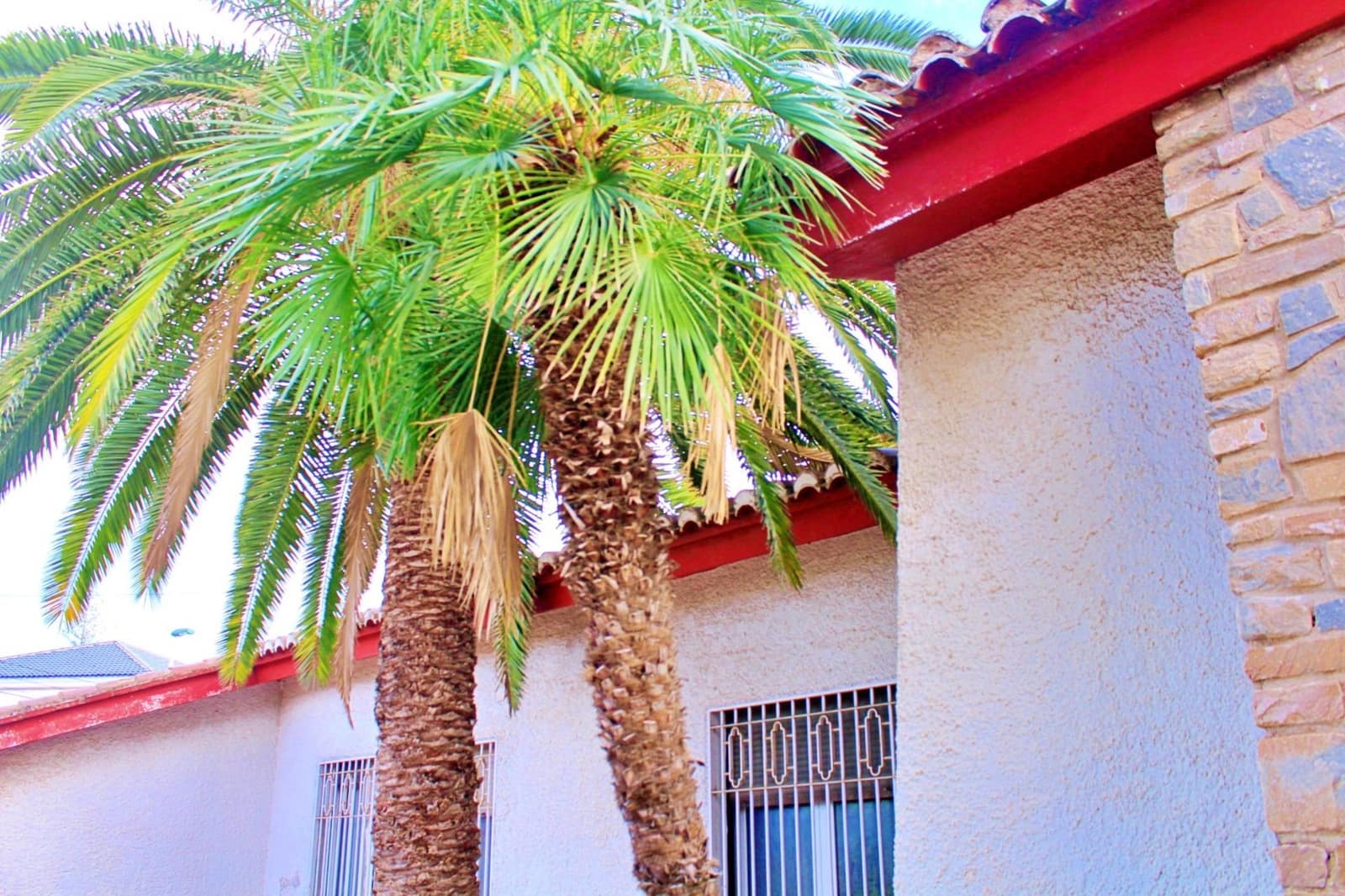 8 bedroom Villa for sale in Elche / Elx with garage - € 630,000 (Ref: 8217039)