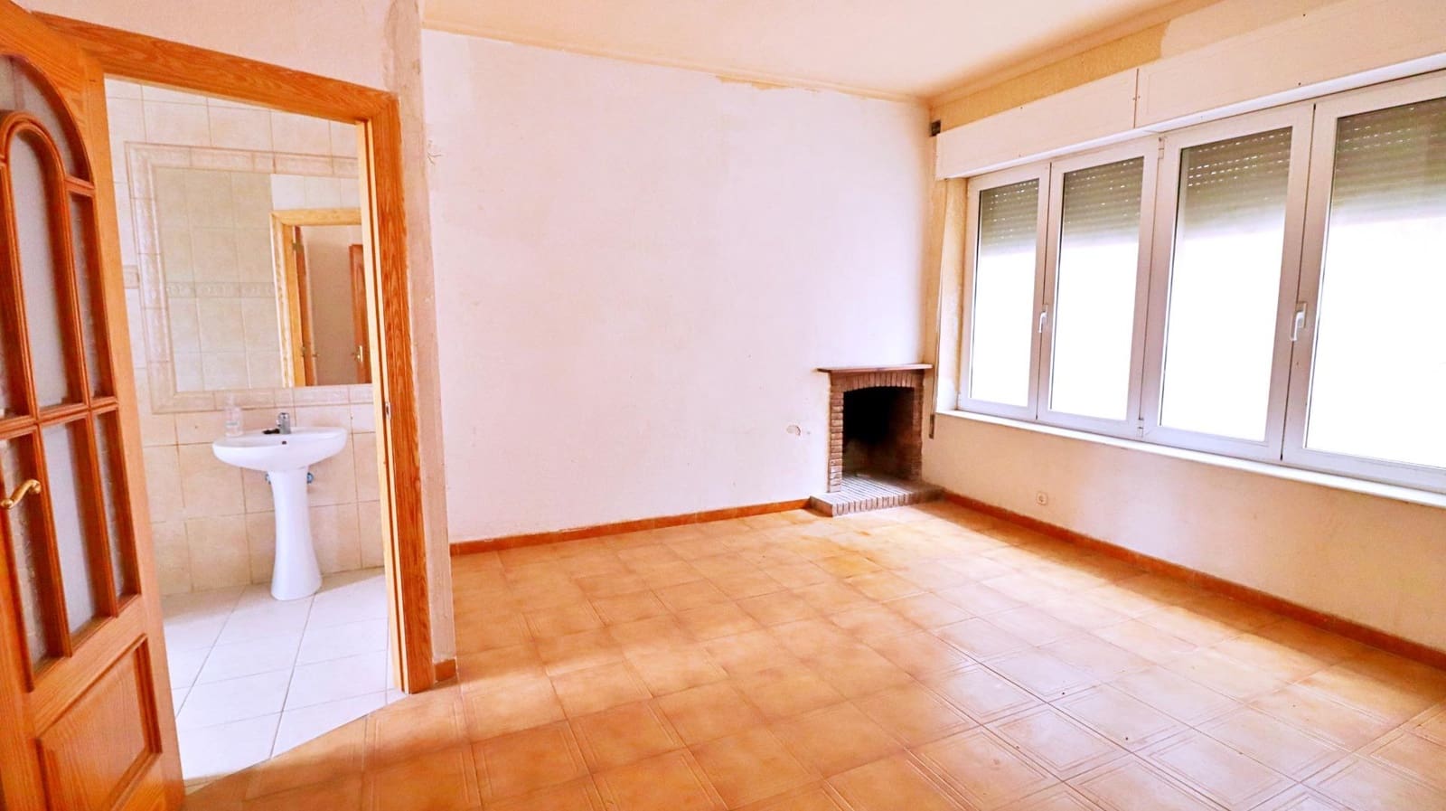 8 bedroom Villa for sale in Elche / Elx with garage - € 630,000 (Ref: 8217039)