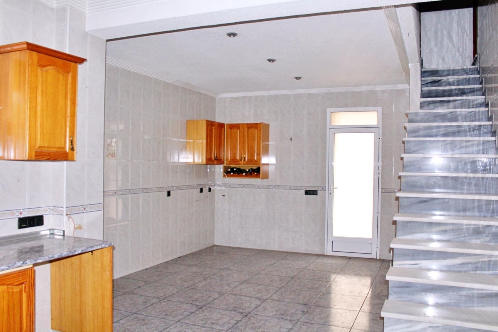 8 bedroom Villa for sale in Elche / Elx with garage - € 630,000 (Ref: 8217039)