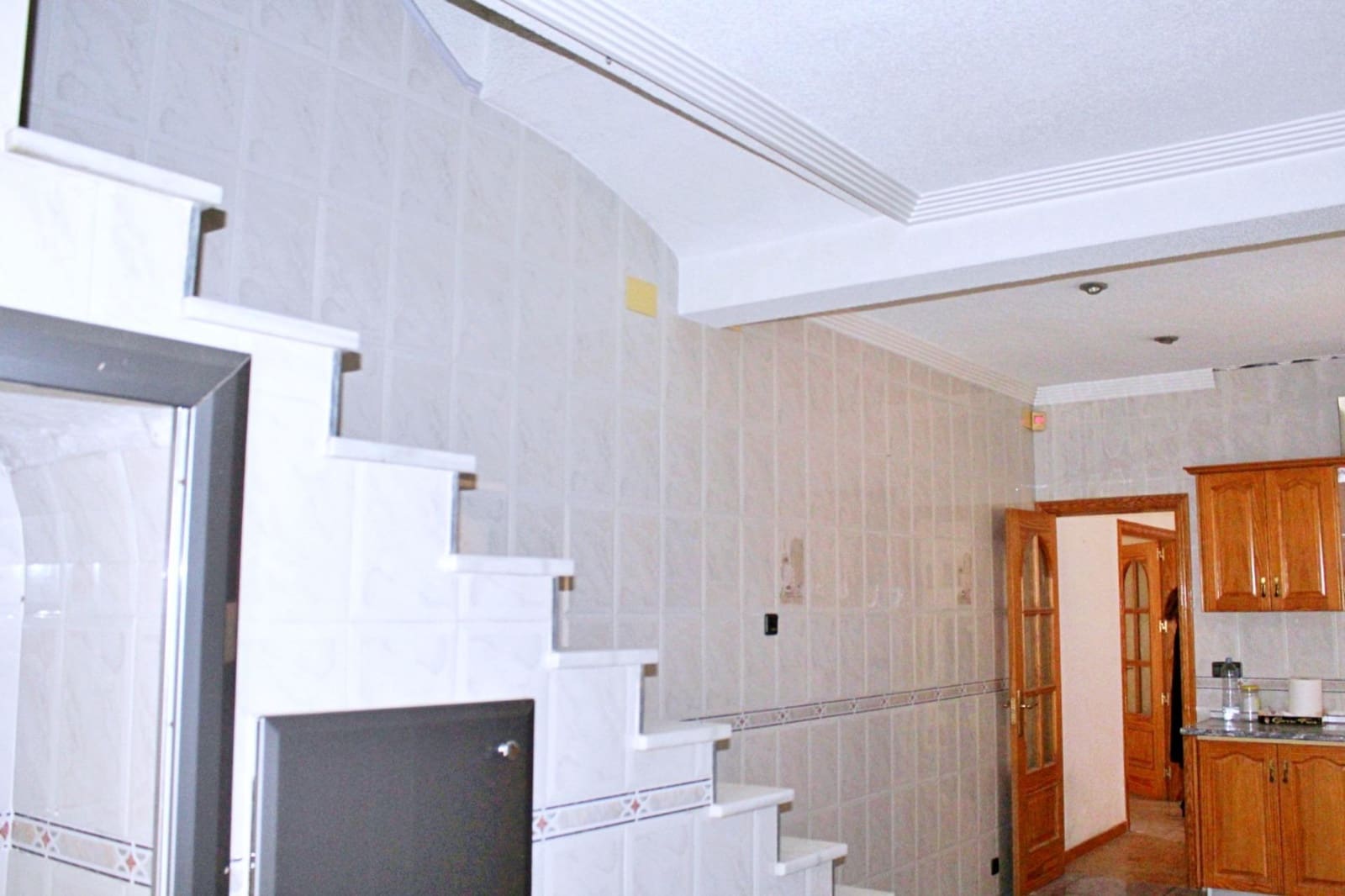 8 bedroom Villa for sale in Elche / Elx with garage - € 630,000 (Ref: 8217039)