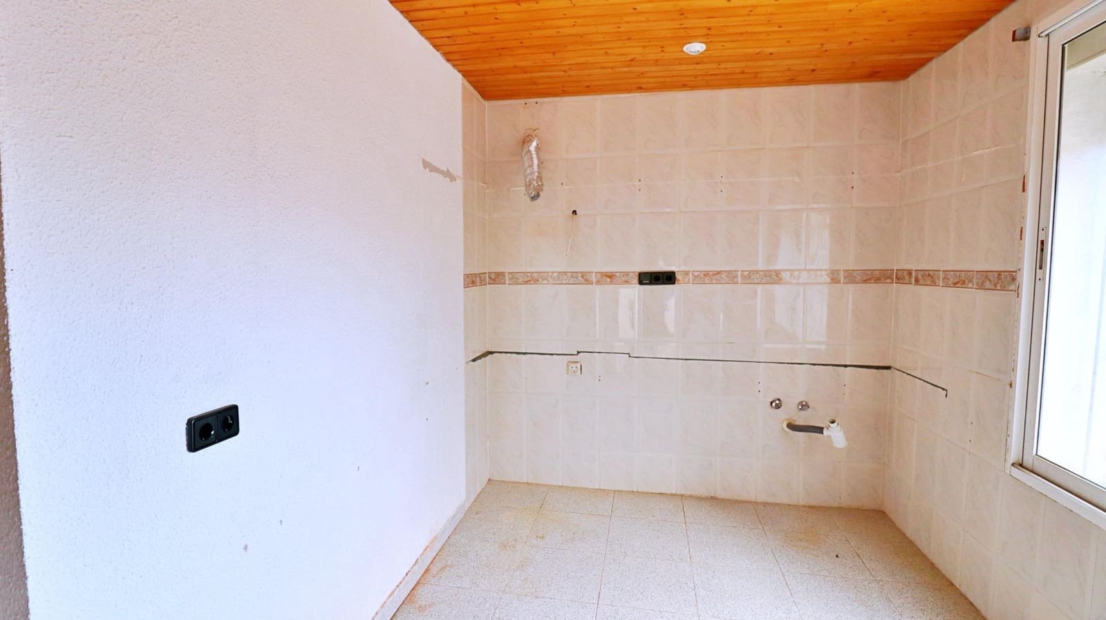 8 bedroom Villa for sale in Elche / Elx with garage - € 630,000 (Ref: 8217039)