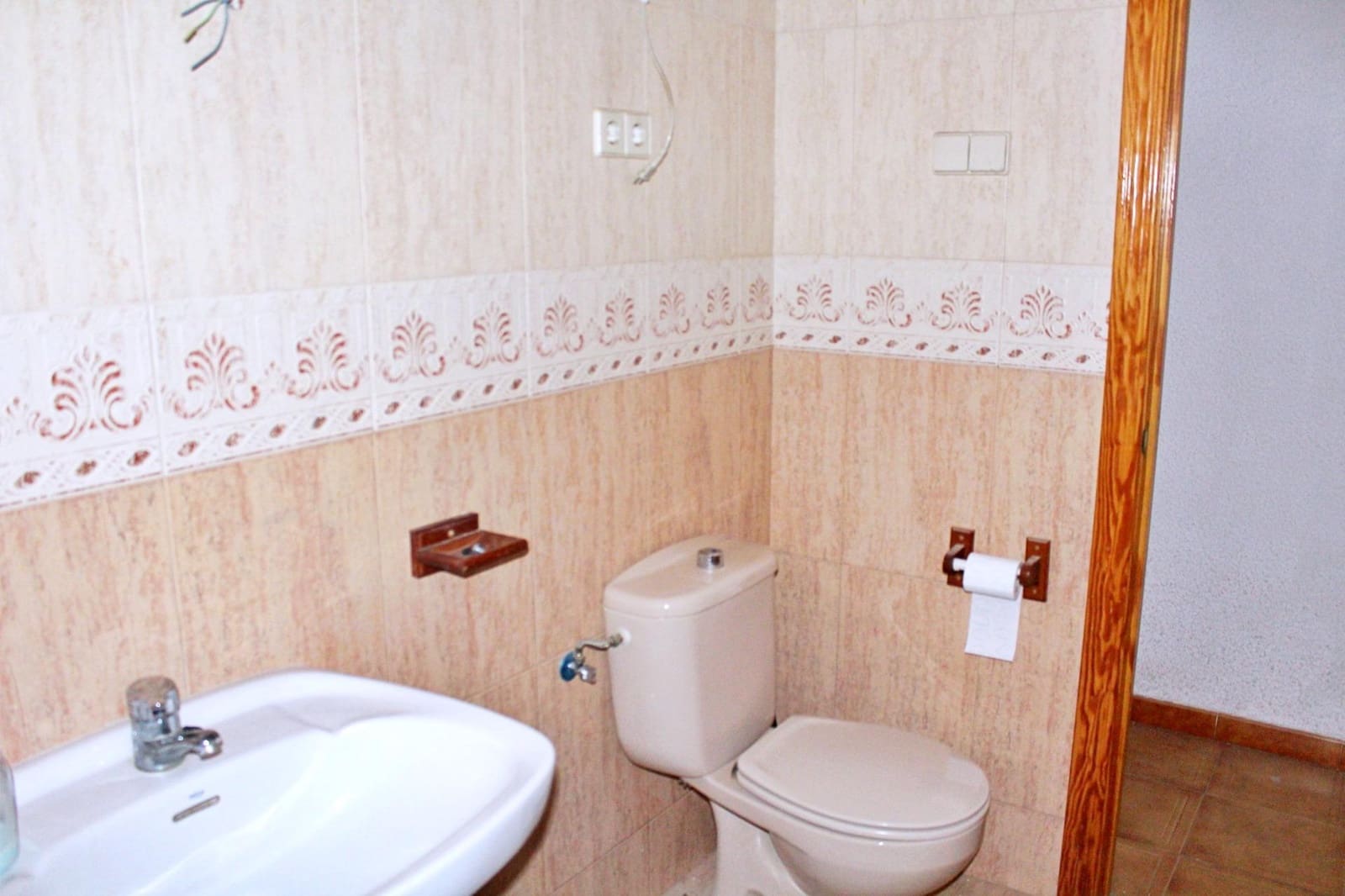 8 bedroom Villa for sale in Elche / Elx with garage - € 630,000 (Ref: 8217039)