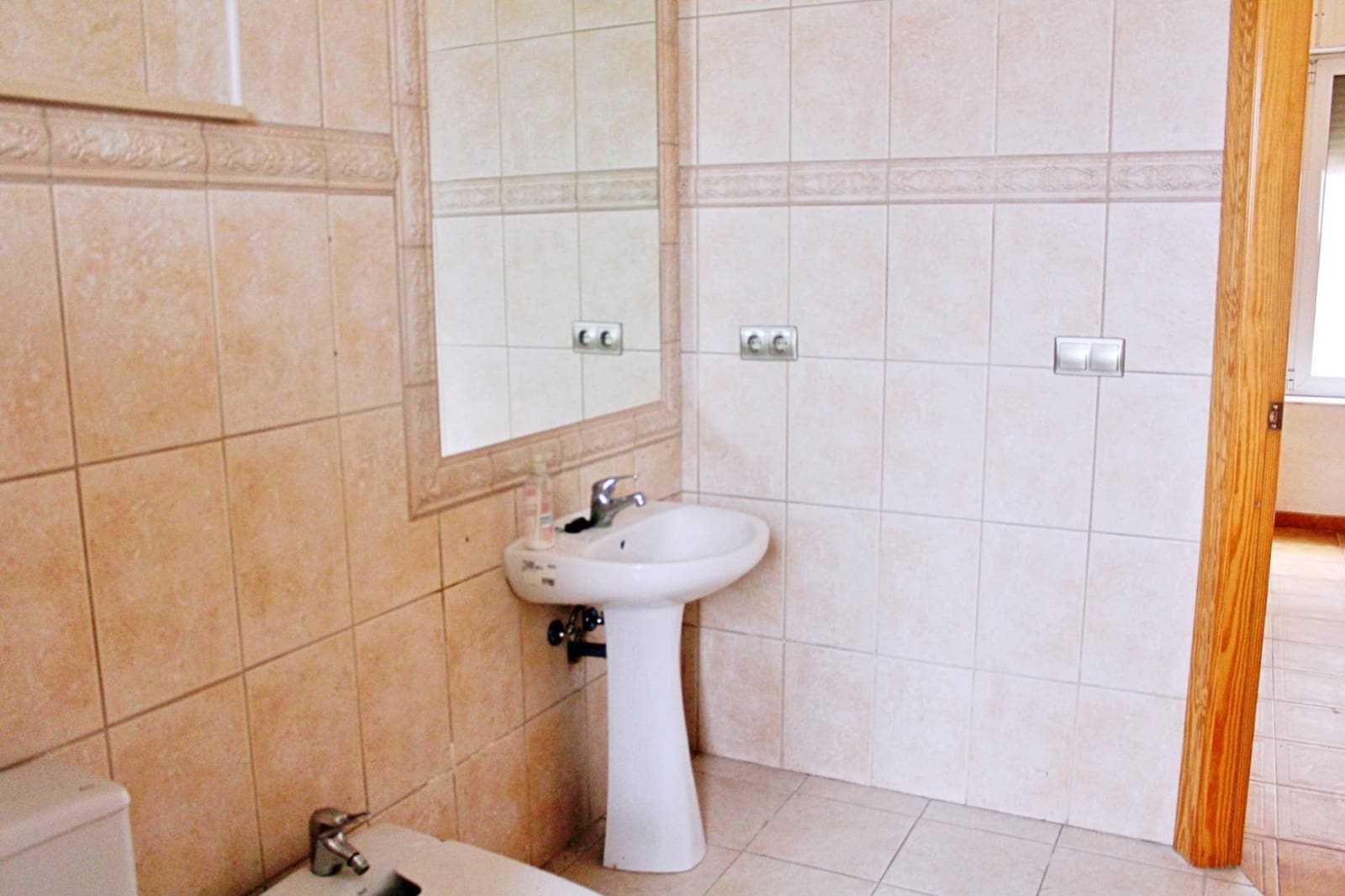 8 bedroom Villa for sale in Elche / Elx with garage - € 630,000 (Ref: 8217039)