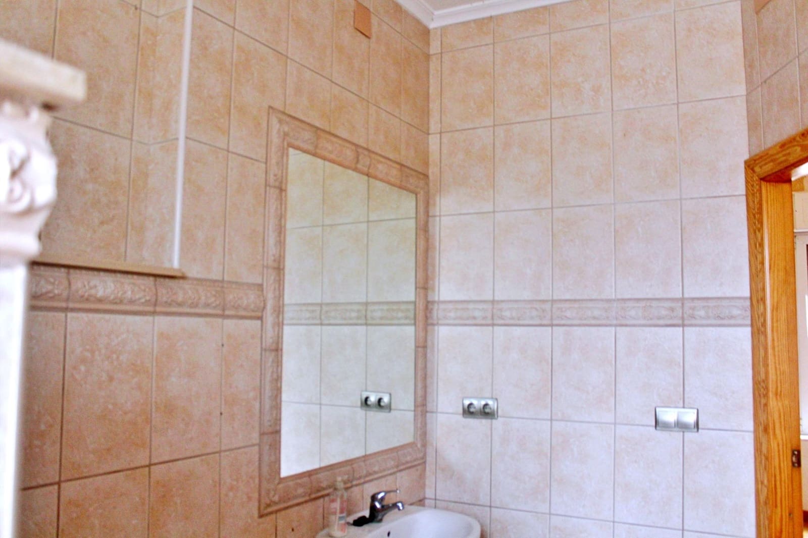 8 bedroom Villa for sale in Elche / Elx with garage - € 630,000 (Ref: 8217039)