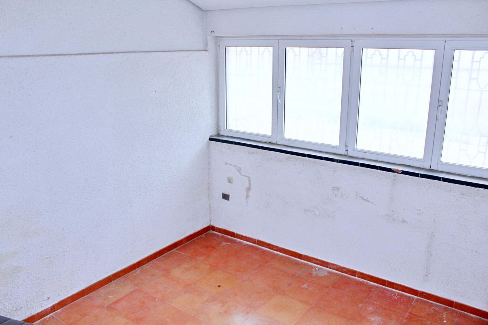 8 bedroom Villa for sale in Elche / Elx with garage - € 630,000 (Ref: 8217039)