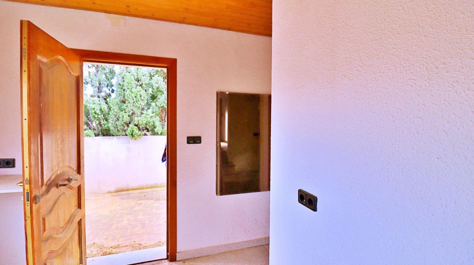 8 bedroom Villa for sale in Elche / Elx with garage - € 630,000 (Ref: 8217039)