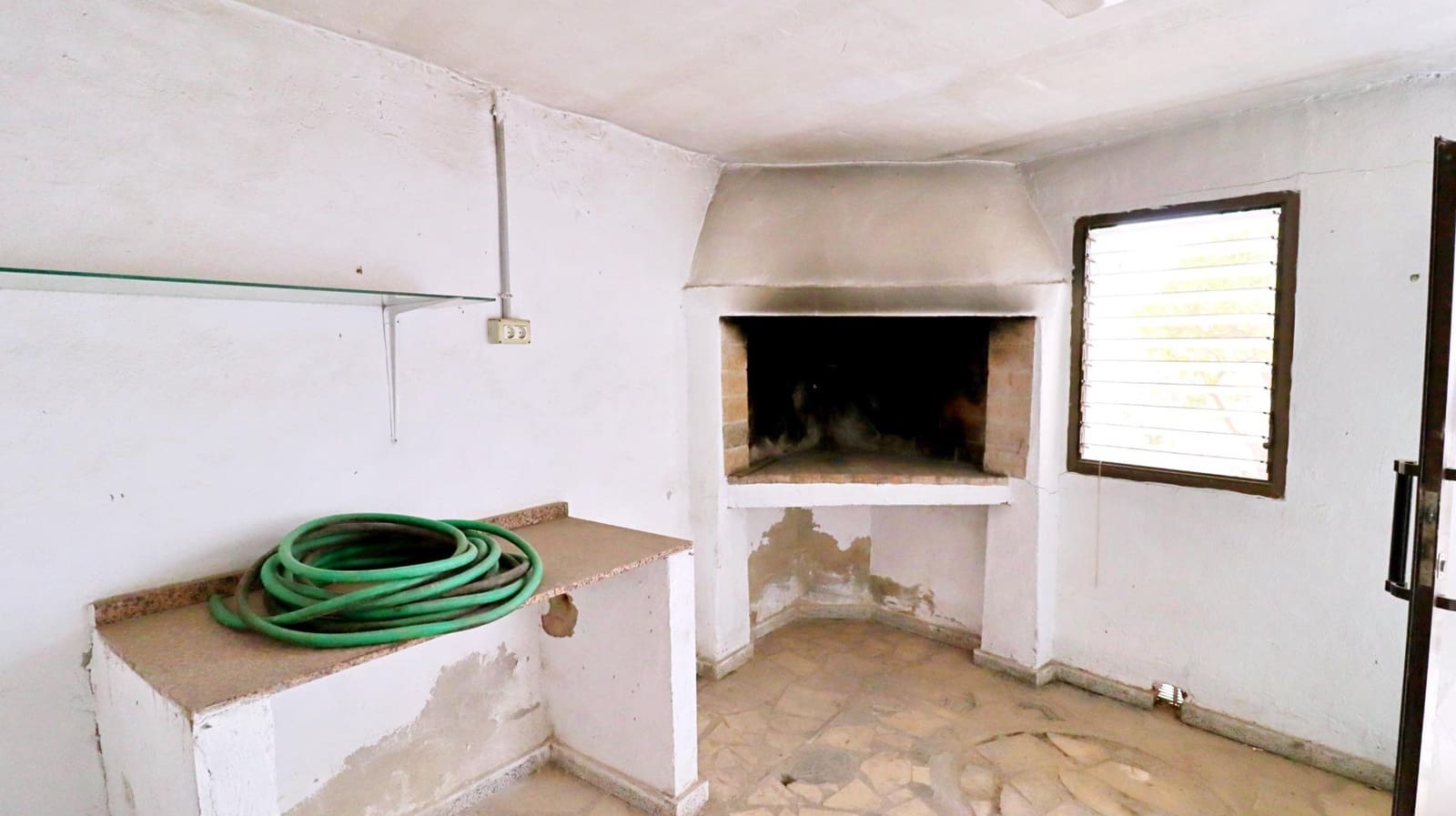 8 bedroom Villa for sale in Elche / Elx with garage - € 630,000 (Ref: 8217039)