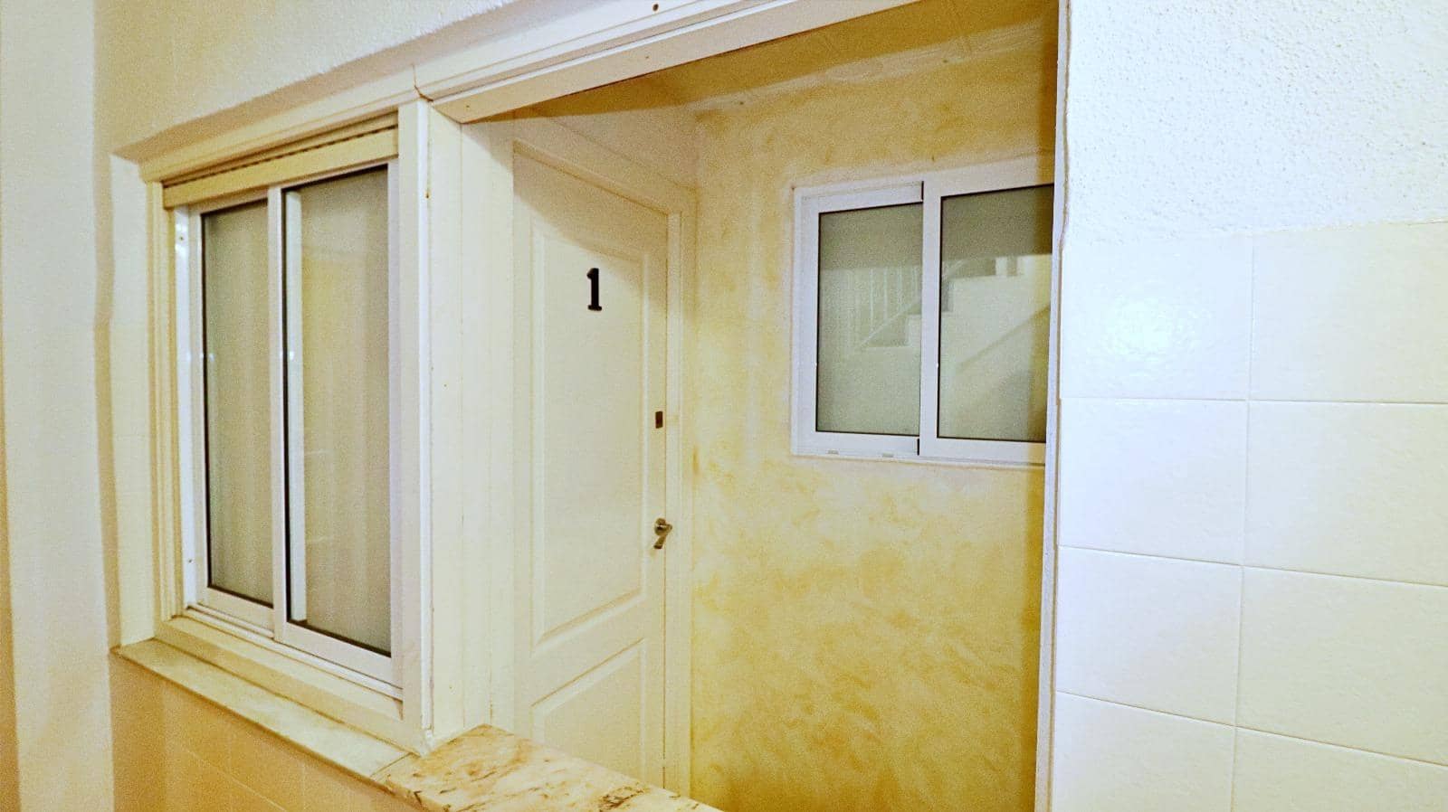 8 soverom Rekkehus til salgs i Elche / Elx - € 380 000 (Ref: 8244051)