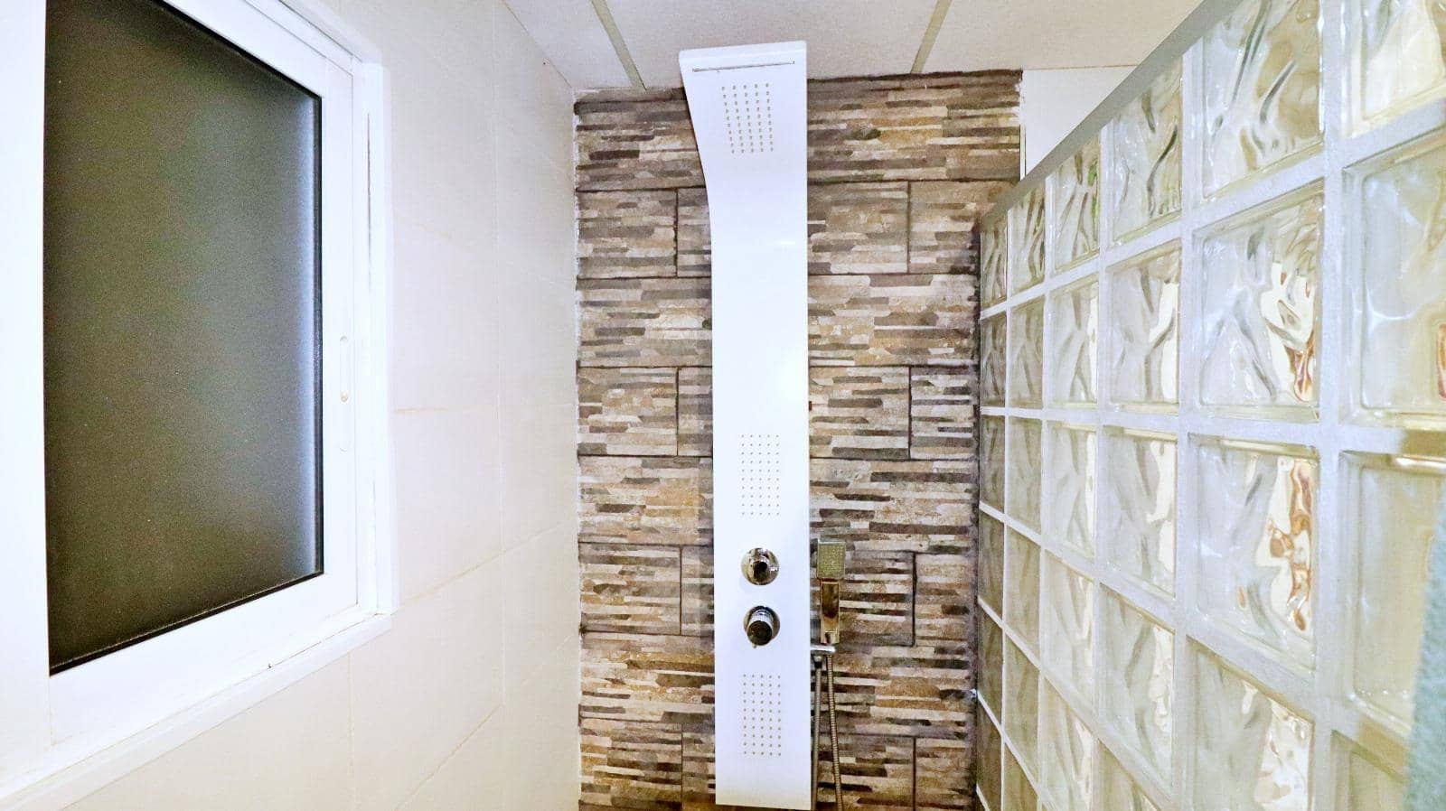 8 soverom Rekkehus til salgs i Elche / Elx - € 380 000 (Ref: 8244051)