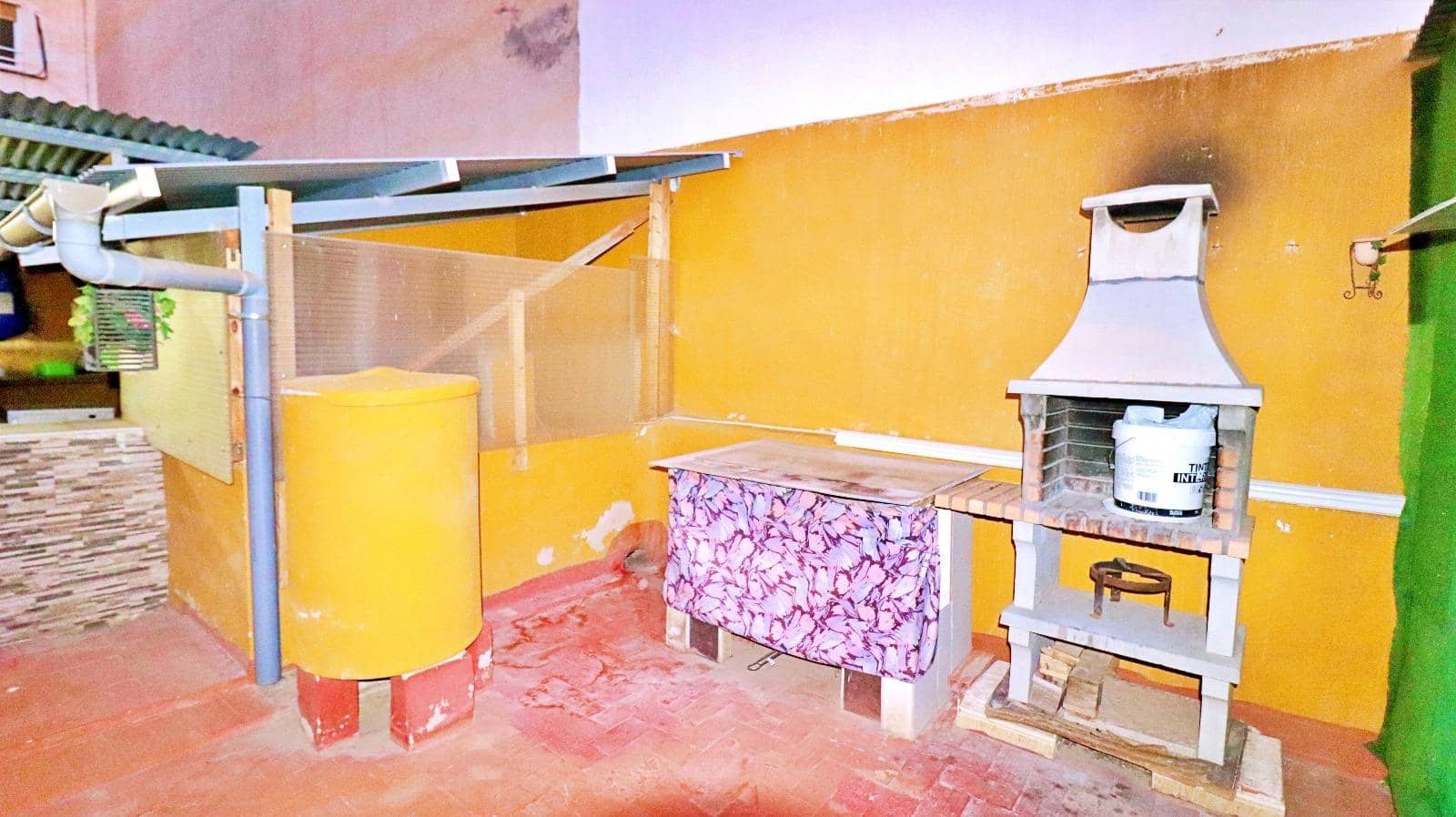 8 soverom Rekkehus til salgs i Elche / Elx - € 380 000 (Ref: 8244051)