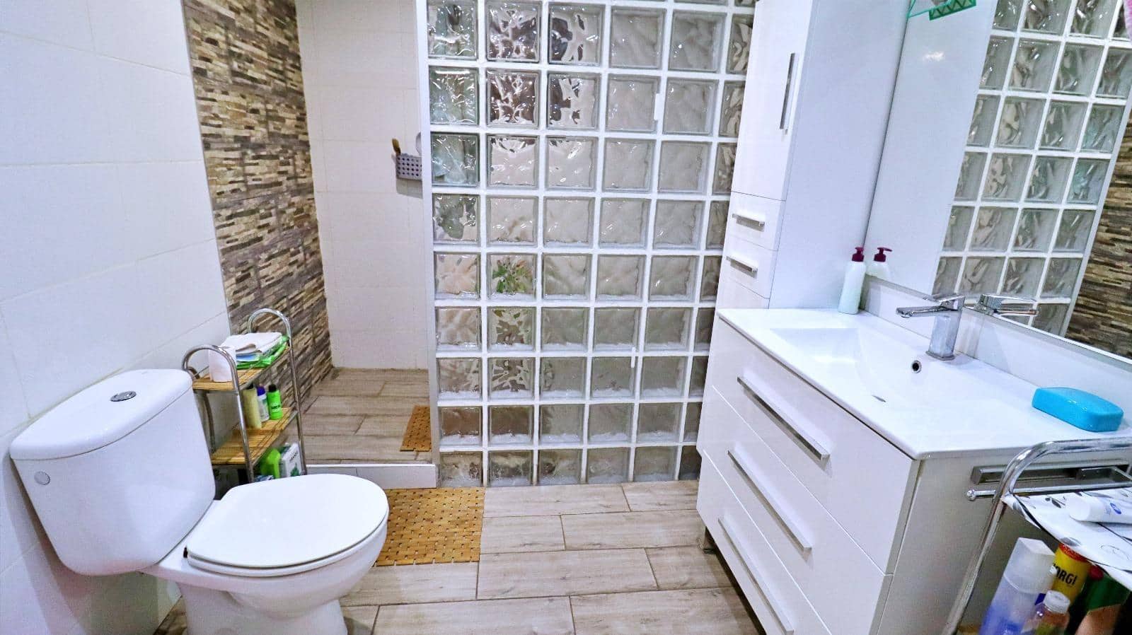 8 soverom Rekkehus til salgs i Elche / Elx - € 380 000 (Ref: 8244051)