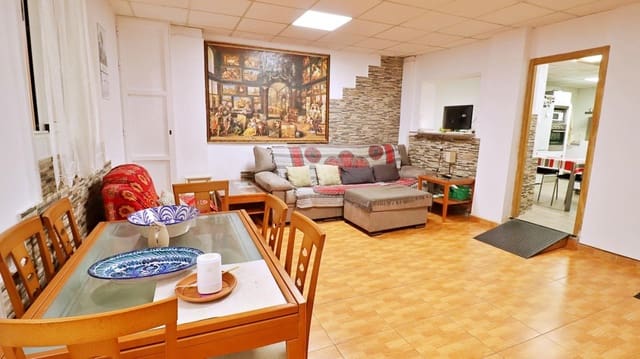 8 soverom Rekkehus til salgs i Elche / Elx - € 380 000 (Ref: 8244051)