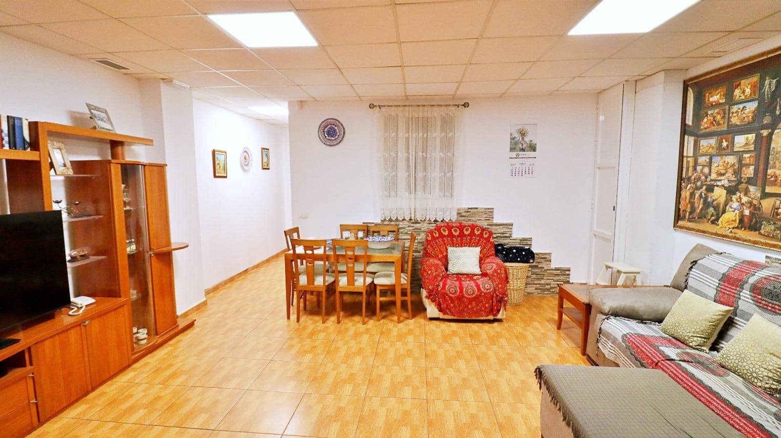 8 makuuhuone Rivitalo myytävänä paikassa Elche / Elx - 380 000 € (Ref: 8244051)