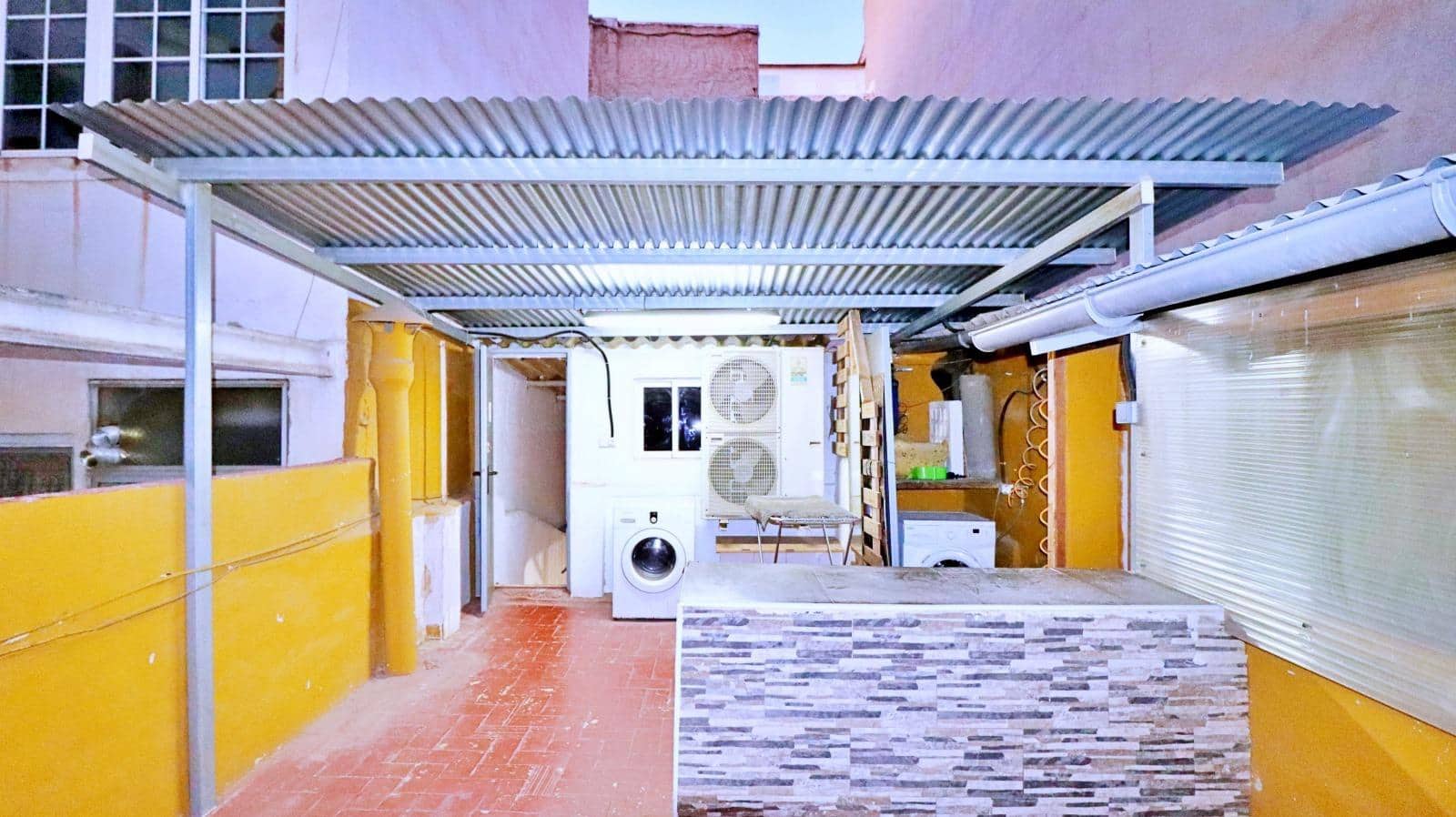 8 makuuhuone Rivitalo myytävänä paikassa Elche / Elx - 380 000 € (Ref: 8244051)