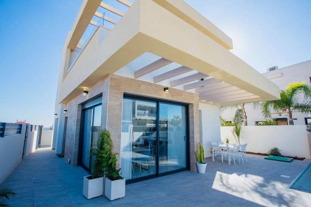 3 bedroom Villa for sale in Los Montesinos with pool - € 415,900 (Ref: 8254102)