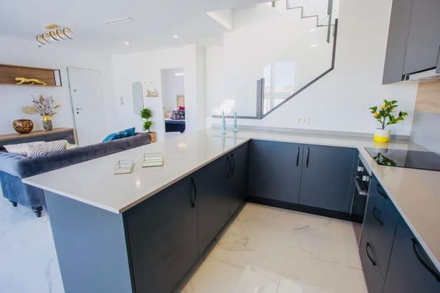 3 makuuhuone Huvila myytävänä paikassa Los Montesinos mukana uima-altaan - 415 900 € (Ref: 8254102)