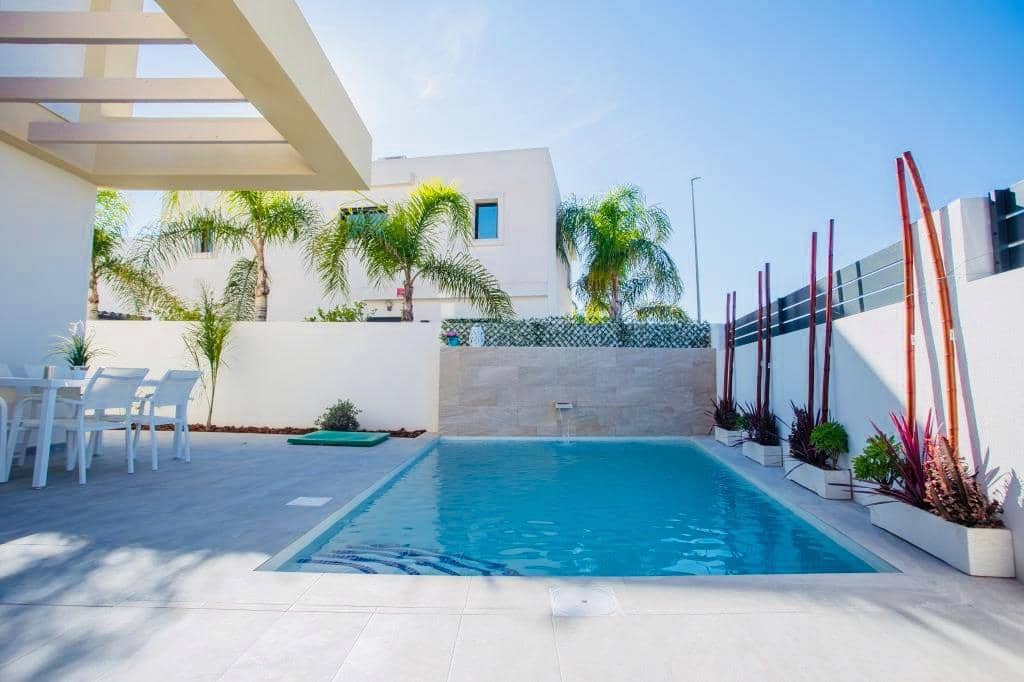 3 bedroom Villa for sale in Los Montesinos with pool - € 415,900 (Ref: 8254102)