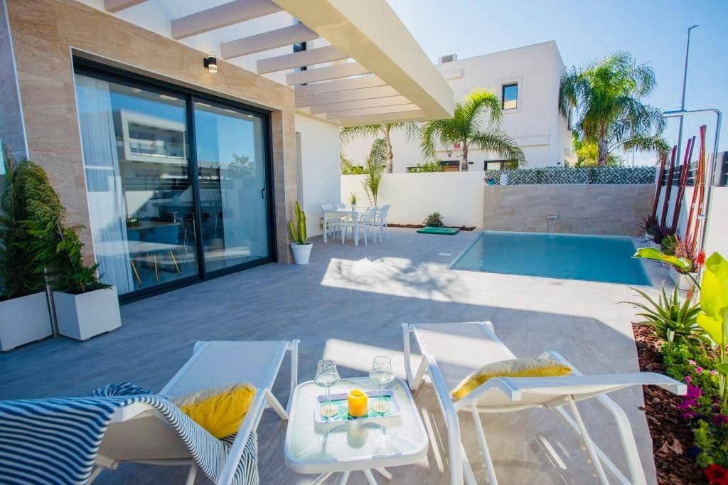 3 bedroom Villa for sale in Los Montesinos with pool - € 415,900 (Ref: 8254102)