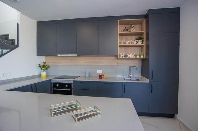 3 makuuhuone Huvila myytävänä paikassa Los Montesinos mukana uima-altaan - 415 900 € (Ref: 8254102)