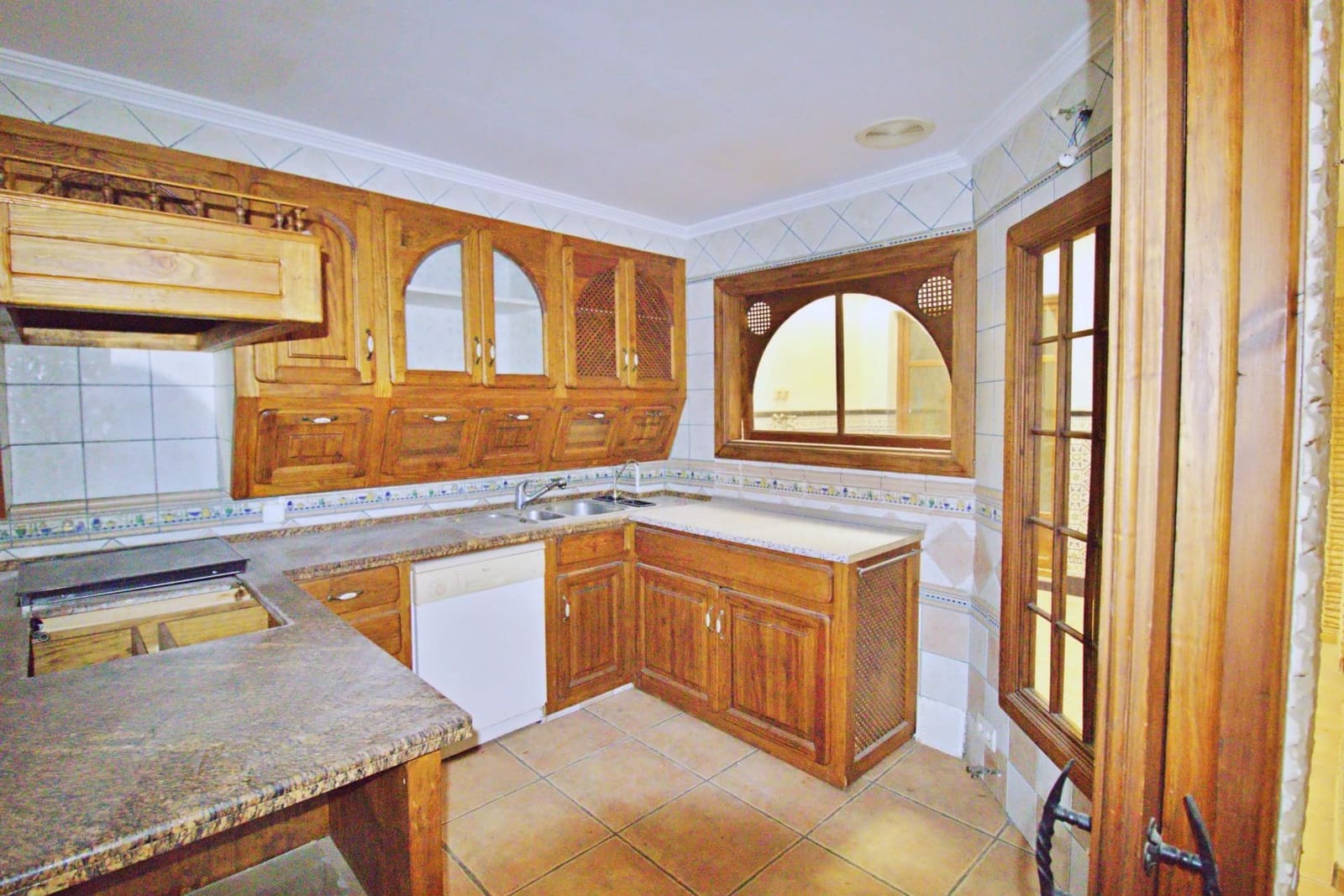 3 slaapkamer Villa te koop in Albatera met garage - € 243.500 (Ref: 8354201)