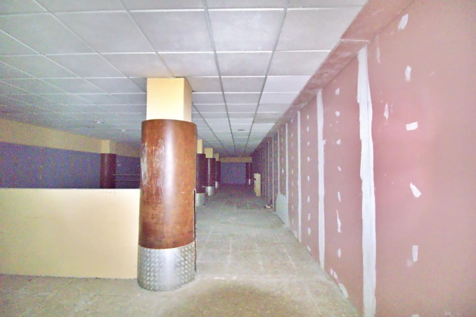 Erhverv til salg i Elche / Elx - € 1.050.000 (Ref: 8428958)