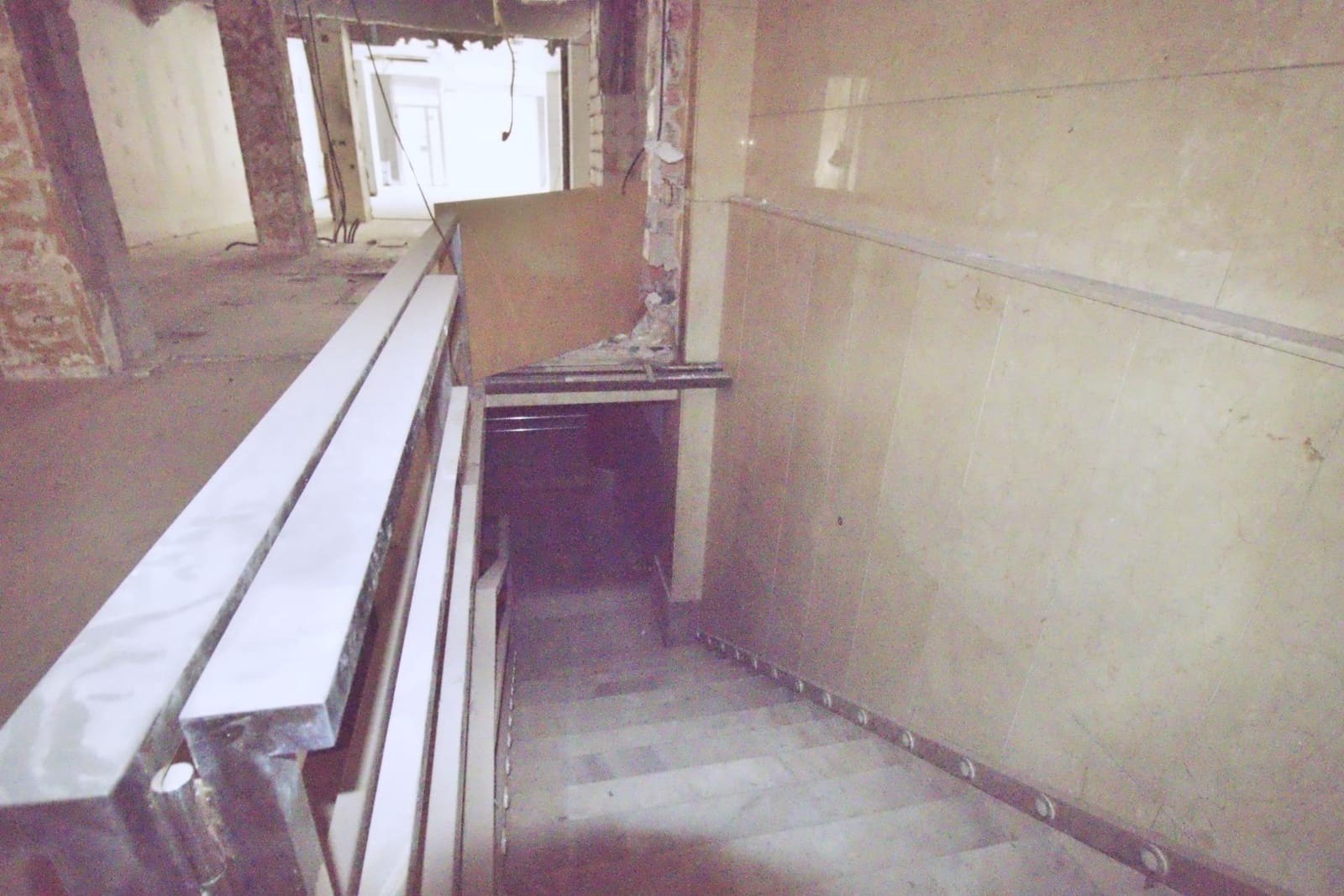 Erhverv til salg i Elche / Elx - € 1.050.000 (Ref: 8428958)