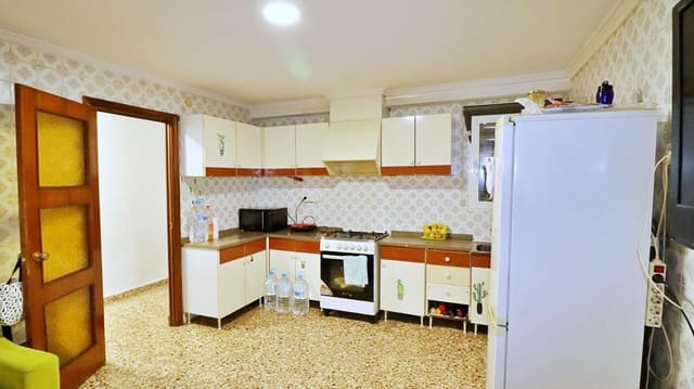 4 quarto Apartamento para venda em Elche / Elx com garagem - 160 000 € (Ref: 8538751)
