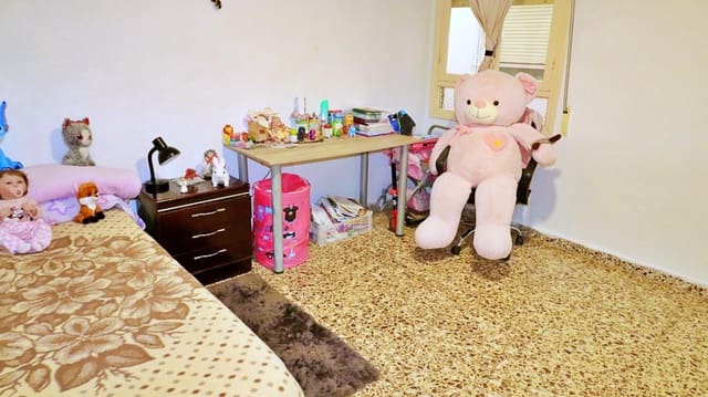 4 quarto Apartamento para venda em Elche / Elx com garagem - 160 000 € (Ref: 8538751)