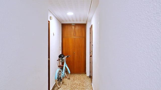 4 quarto Apartamento para venda em Elche / Elx com garagem - 160 000 € (Ref: 8538751)
