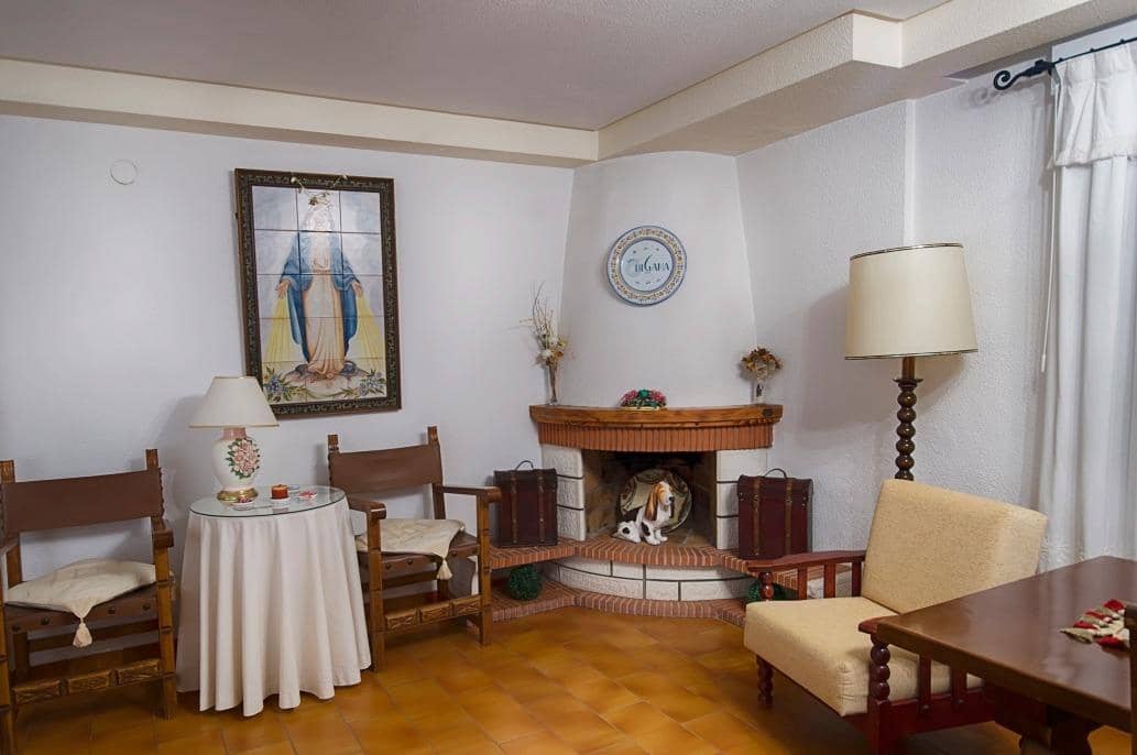 6 soveværelse Villa til salg i Perleta med swimmingpool garage - € 560.000 (Ref: 8595357)