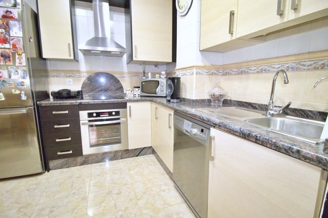 3 makuuhuone Huoneisto myytävänä paikassa Elche / Elx mukana 
autotalli - 165 000 € (Ref: 8595359)