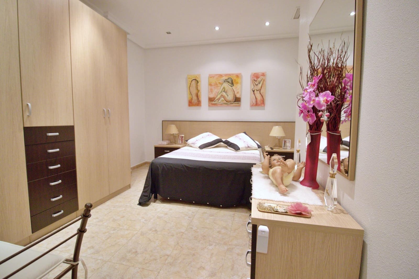 3 makuuhuone Huoneisto myytävänä paikassa Elche / Elx mukana 
autotalli - 165 000 € (Ref: 8595359)