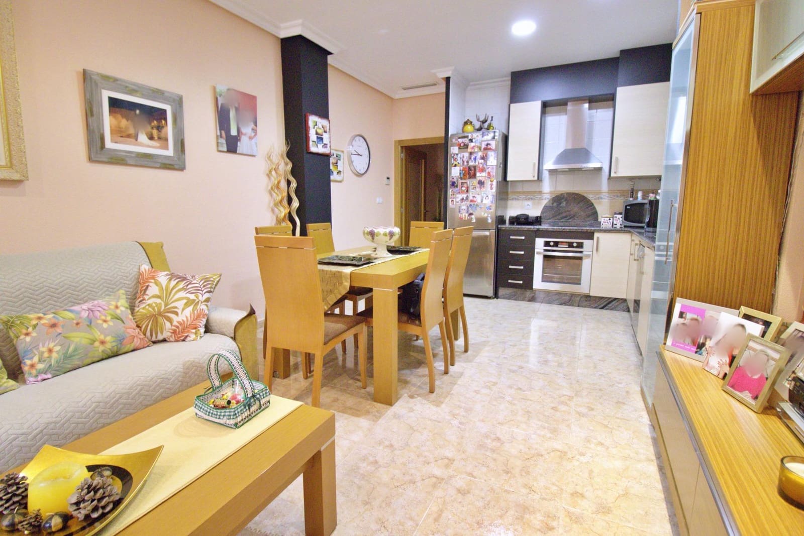 3 makuuhuone Huoneisto myytävänä paikassa Elche / Elx mukana 
autotalli - 165 000 € (Ref: 8595359)