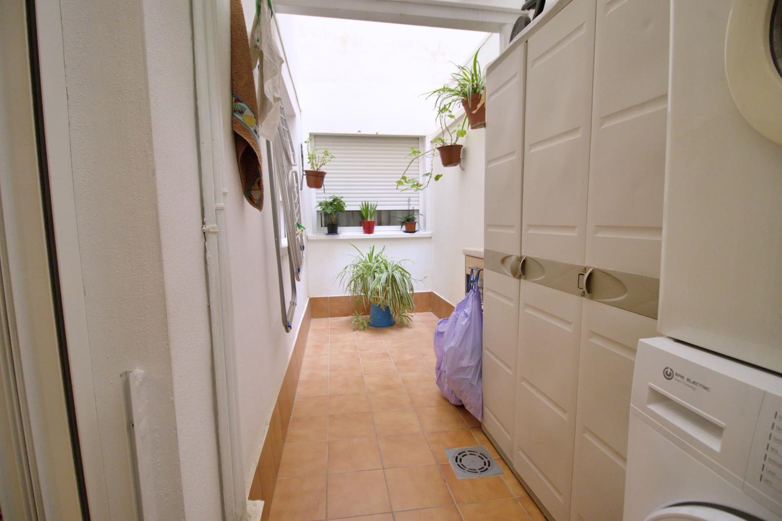 3 makuuhuone Huoneisto myytävänä paikassa Elche / Elx mukana 
autotalli - 165 000 € (Ref: 8595359)