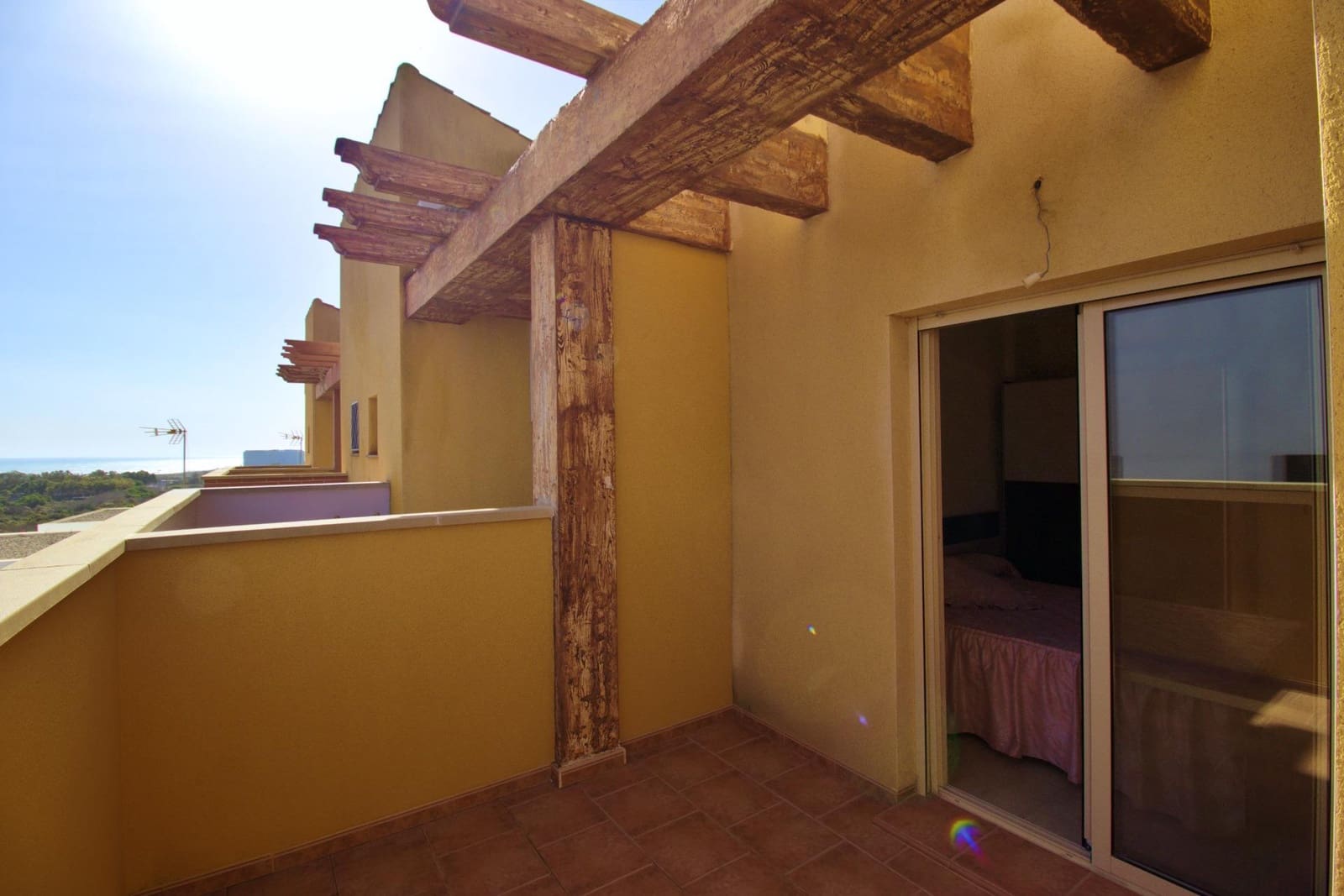 3 soveværelse Rækkehus til salg i Guardamar del Segura med swimmingpool garage - € 247.000 (Ref: 8599778)